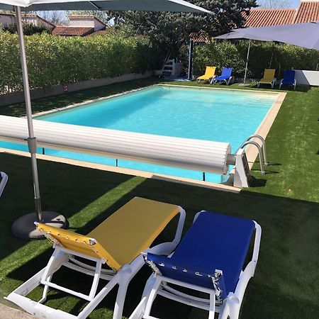 Hotel Des 4 Vents "Esprit Camargue" Айга-Мортас Екстериор снимка