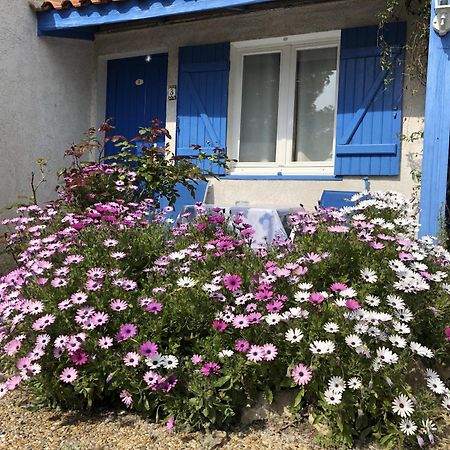Hotel Des 4 Vents "Esprit Camargue" Айга-Мортас Екстериор снимка