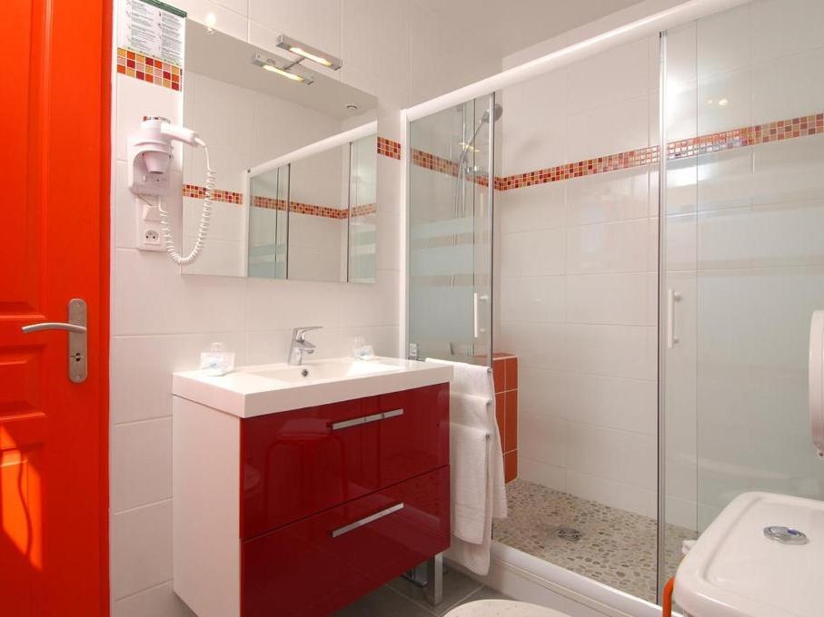 Hotel Des 4 Vents "Esprit Camargue" Айга-Мортас Стая снимка