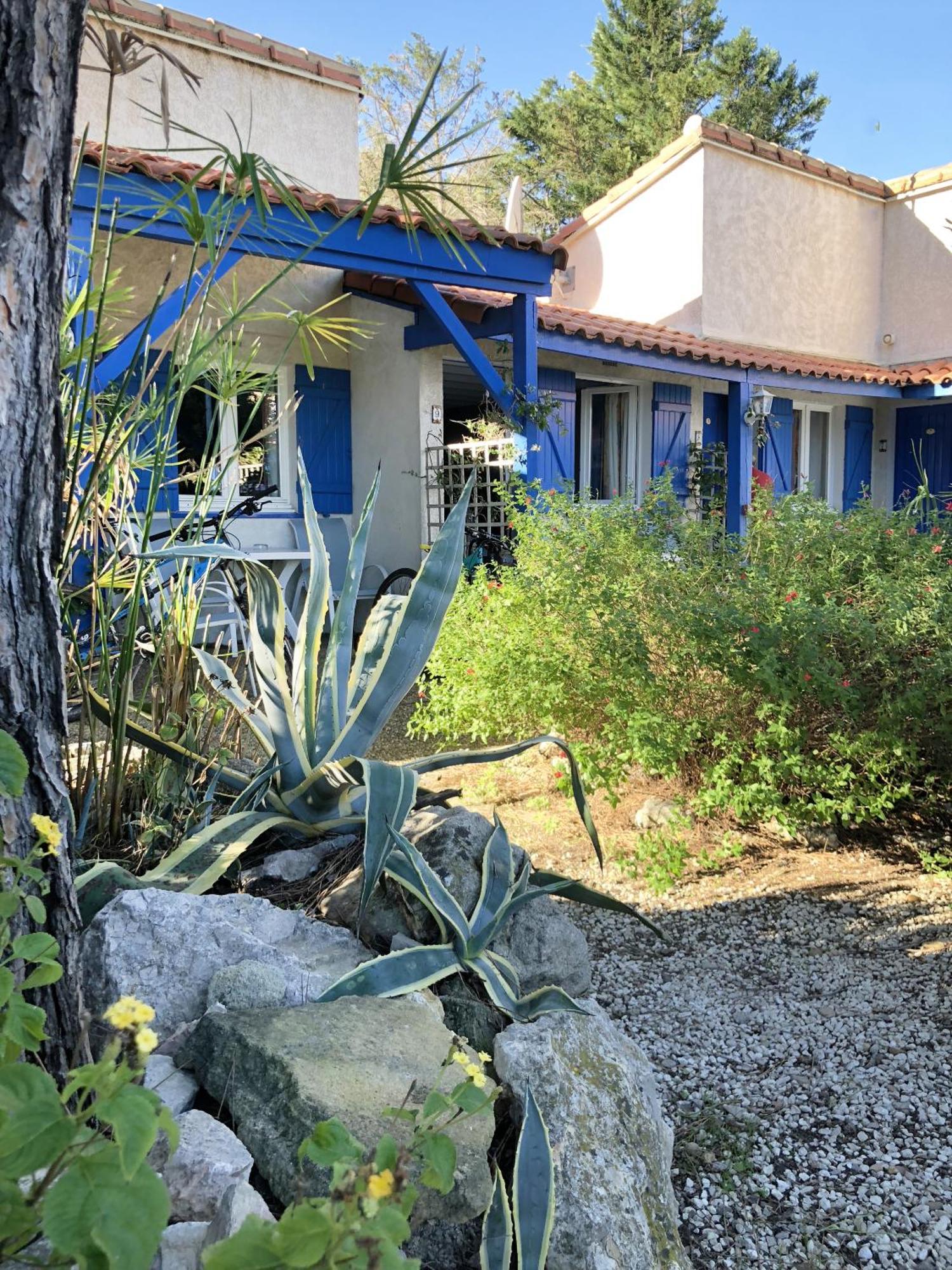 Hotel Des 4 Vents "Esprit Camargue" Айга-Мортас Екстериор снимка